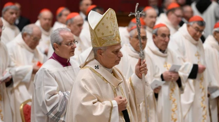 El Papa llega a la basílica de San Pedro
