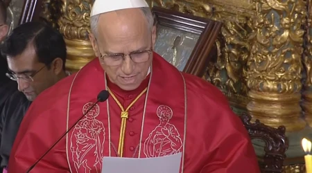 El Papa, lee su saludo