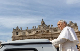 El Papa saludó a los fieles tras el rezo del Ángelus Crédito: Daniel Ibañez/ EWTN News