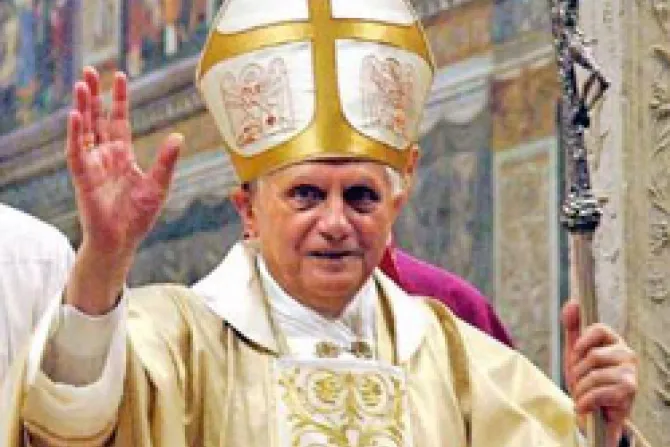 Evangelización y testimonio común de cristianos ante mundo indiferente, pide Benedicto XVI