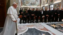 El Papa recibe a sacerdotes latinoamericanos. Crédito: Vatican Media
