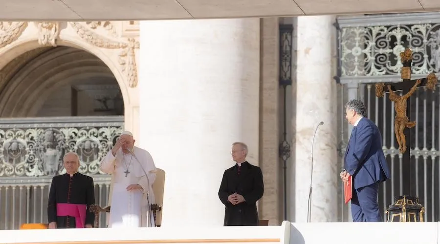 Imagen del Papa Francisco en la Audiencia General. Crédito: Vatican Media?w=200&h=150