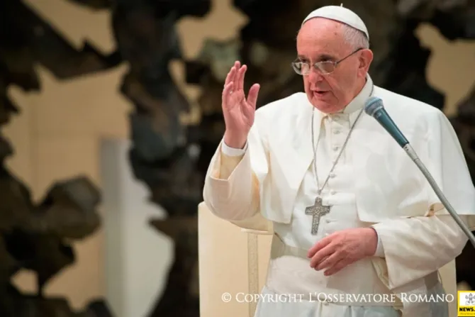 Papa Francisco condena masacre yihadista de cristianos en Kenia y reza por 147 muertos