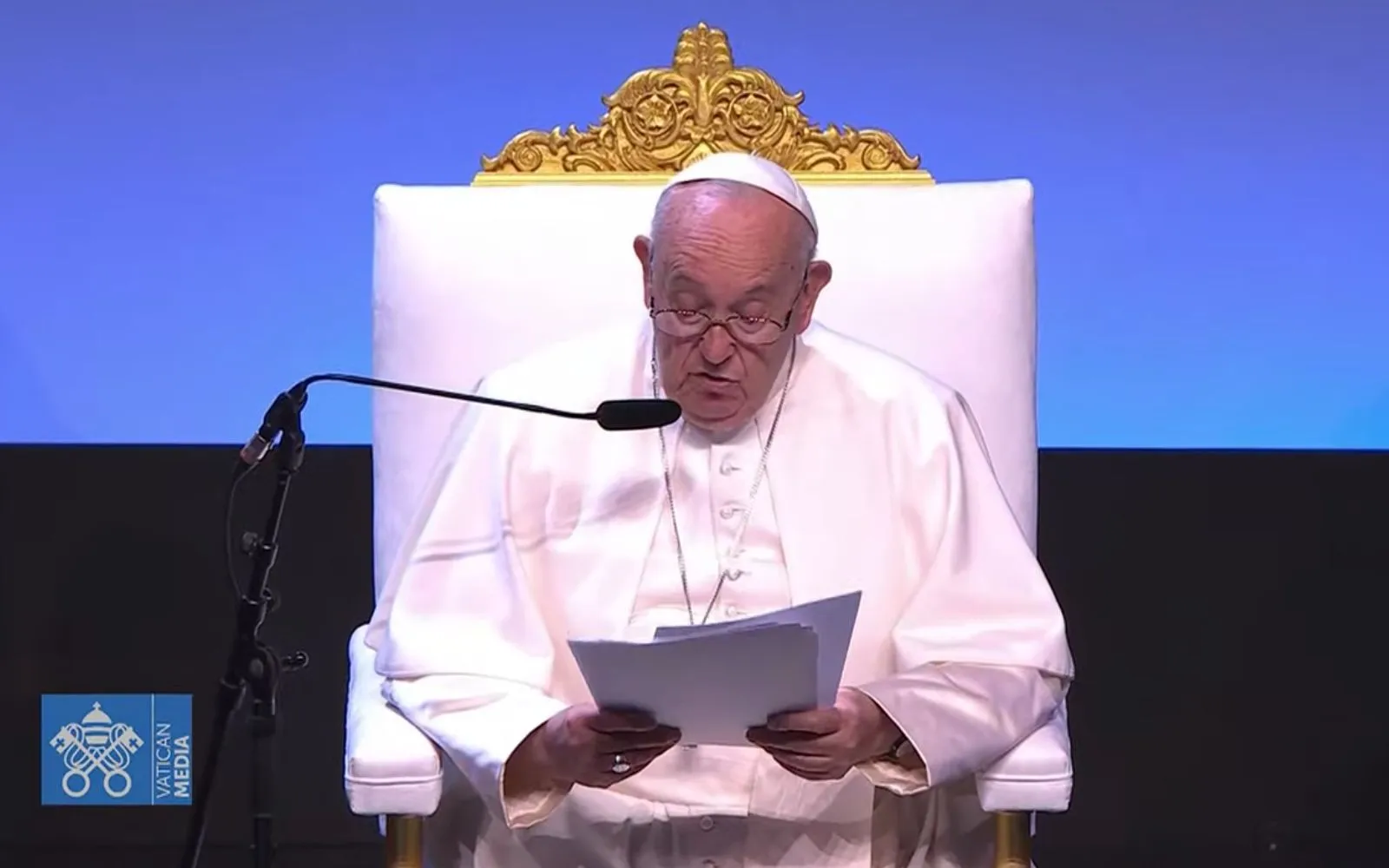 Discurso del Papa Francisco en la sesión final de los "Encuentros de los Mediterráneos"
