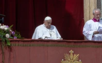 El Papa Francisco en su última aparición pública, día del Domingo de Resurrección 2025, horas antes de su fallecimiento.