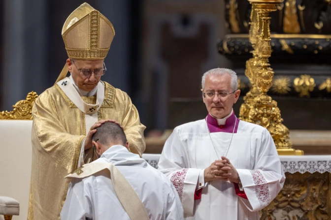 Papa León XIV ordenaciones