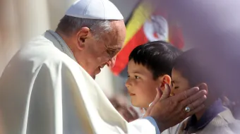 El Papa Francisco durante la audiencia general del miércoles el 30 de abril de 2014 en Ciudad del Vaticano.