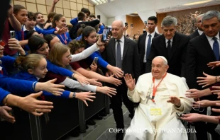 El Papa Francisco recibe a los miembros a la Federación Internacional Pueri Cantores el 30 de diciembre de 2023. Crédito: Vatican News