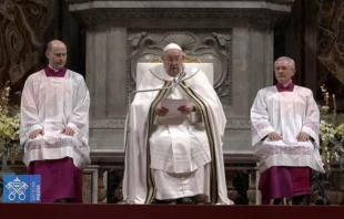 El Papa Francisco durante la Misa de Nochebuena de 2023. Crédito: Vatican News