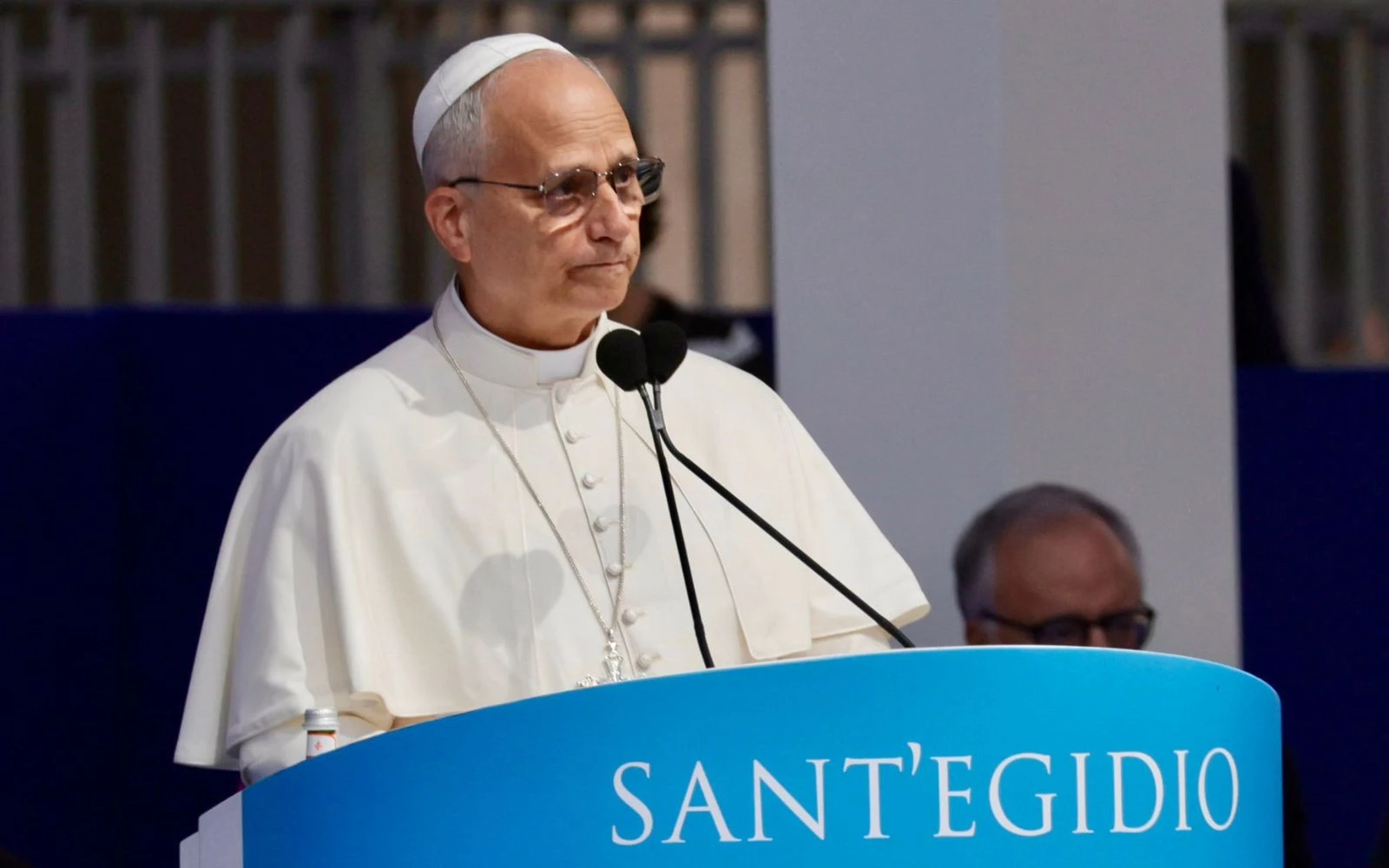 El Papa, mientras pronuncia el discurso en el evento por la paz?w=200&h=150