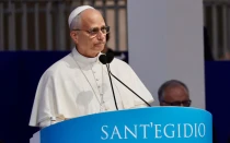 El Papa, mientras pronuncia el discurso en el evento por la paz