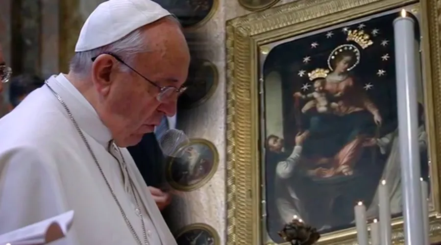 El Papa reza ante la imagen de Nuestra Señora del Rosario de Pompeya?w=200&h=150