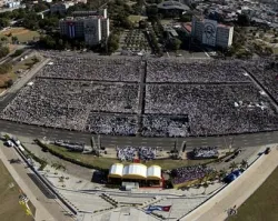 Una multitud en la Misa de la Plaza de la Revolución de La Habana?w=200&h=150