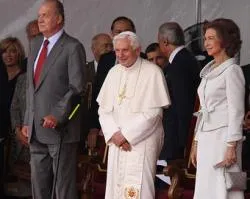  Benedicto XVI y Familia Real / Foto: Flickr.com/Madrid011?w=200&h=150
