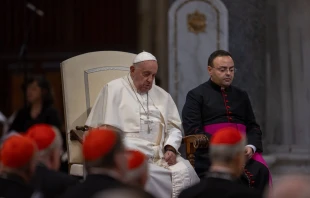 El Papa Francisco durante el rezo del rosario por la paz en Tierra Santa el 6 de octubre Crédito: Daniel Ibáñez/EWTN NEWS