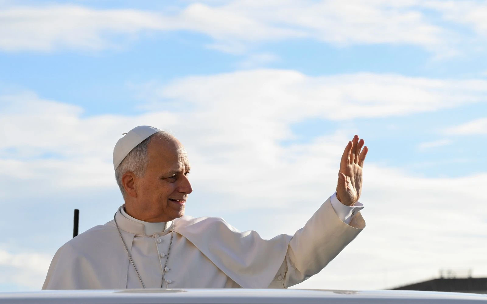 El Papa León XIV saluda a los peregrinos en la plaza de San Pedro?w=200&h=150
