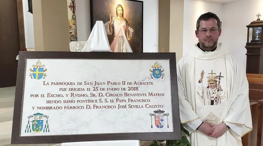 El P. Francisco José Sevilla, párroco de la iglesia de San Juan Pablo II en Albacete (España). Crédito: Parroquia San Juan Pablo II?w=200&h=150