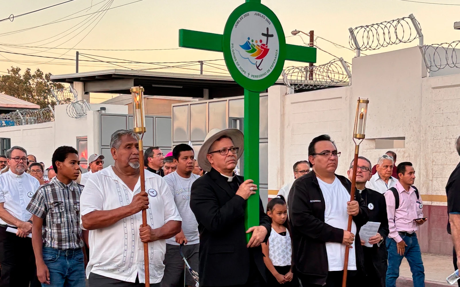 Peregrinación durante el "Encuentro Binacional: migrantes, peregrinos de esperanza en Cristo", realizado en San Luis Río Colorado, en el estado mexicano de Sonora.?w=200&h=150