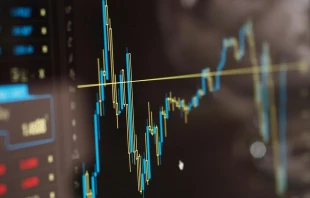 Imagen referencial de inversiones en bolsa. Crédito: Pexels.