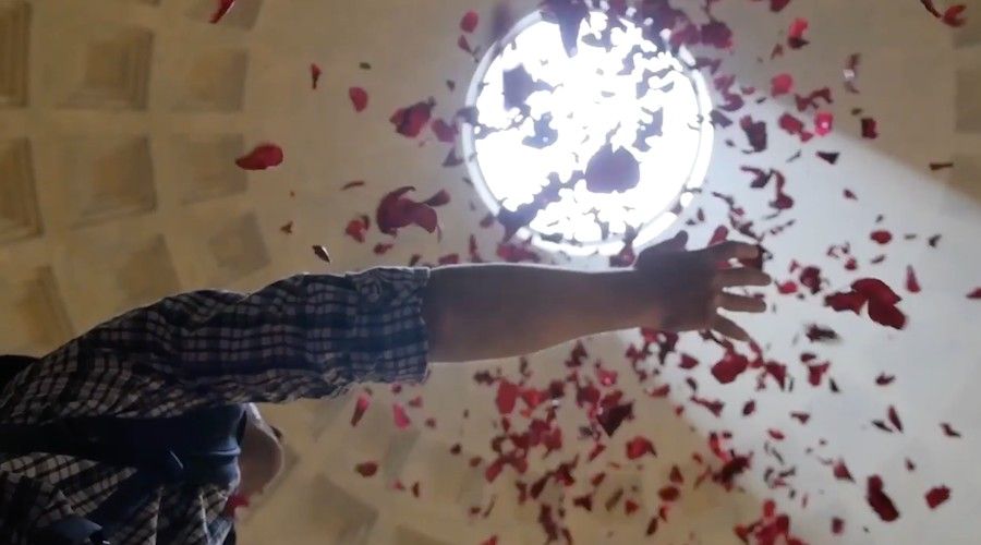 Petals rain down on the Pantheon as a symbol of the Holy Spirit