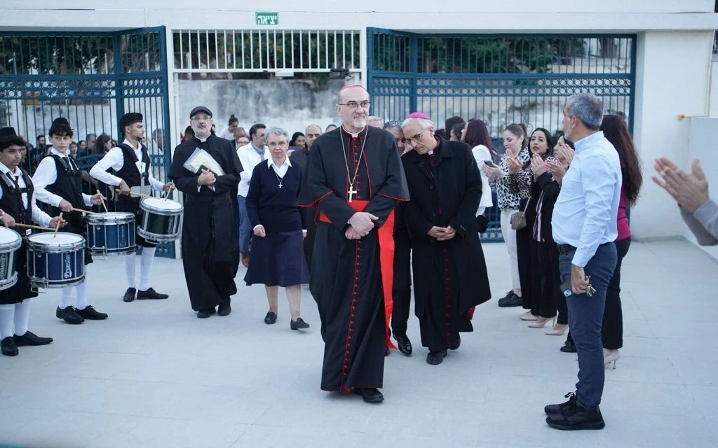 El Cardenal Pierbattista Pizzaballa visita un jardín de infancia en Haifa.?w=200&h=150