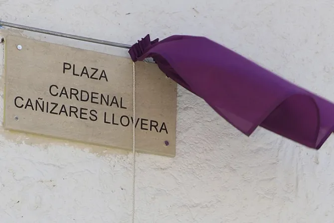 Inauguraron plaza en honor al Cardenal Cañizares