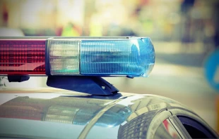 El Obispo de Kansas City elevó sus oraciones por las víctimas del tiroteo ocurrido este miércoles 14 de febrero, tras el desfile de victoria de los Chiefs, ganadores del Super Bowl 2024. Crédito: Shutterstock.