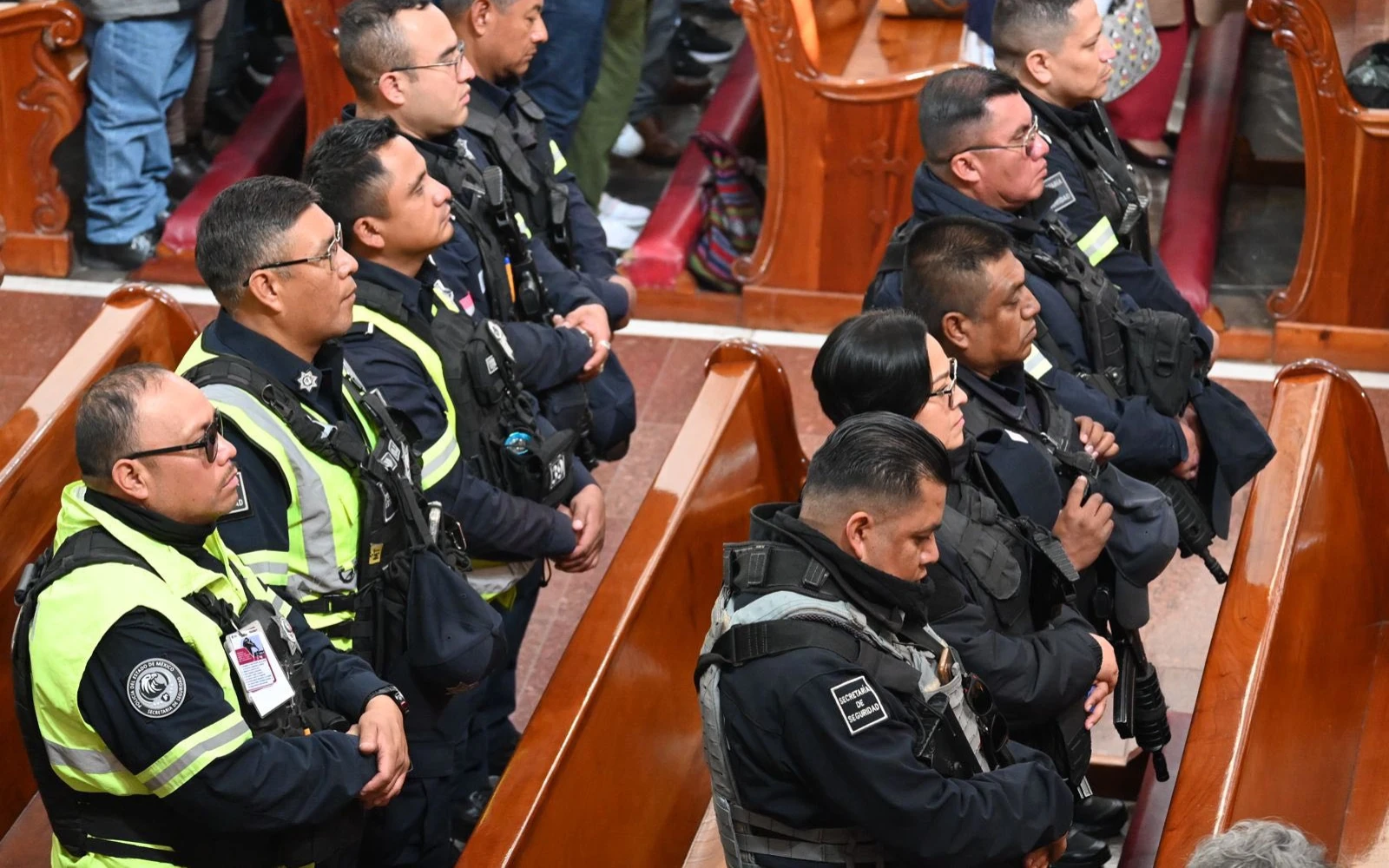 Misa por agentes de seguridad.?w=200&h=150