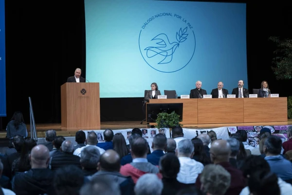 Ponentes en el Segundo Diálogo Nacional por la Paz. Crédito: ITESO.