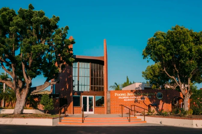 El Centro Católico Filipino Poong Jesús Nazareno en Anaheim, California.