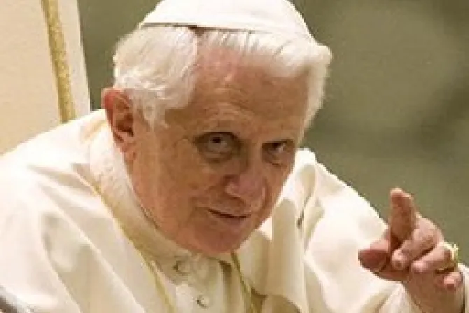 Fe y razón contribuyen al crecimiento intelectual de la nación dice el Papa