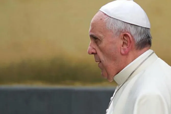 El Papa establece que negligencia en casos de abuso baste para destituir a obispos