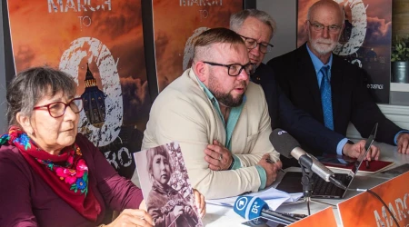 Miembros de la junta directiva de la iniciativa "Ending Clergy Abuse (ECA)" y sobrevivientes