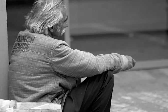 Cáritas alerta que pobreza y soledad amenazan a los ancianos de Roma