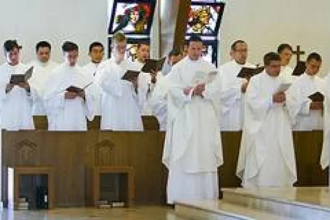 Religiosos en EEUU lanzan álbum de canto gregoriano para ayudar a evangelización