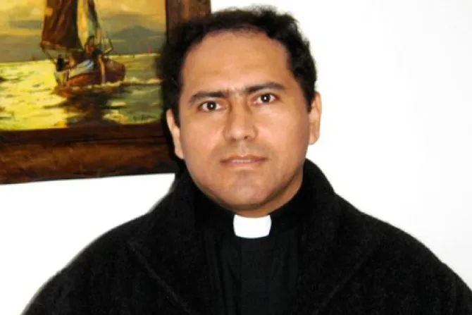 Ex Obispo Castrense de Perú reconoce a su hija