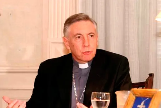 Mons. Aguer pide sumarse al pedido del Papa de combatir la coima