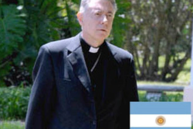 Fecundación in vitro se suma al holocausto del aborto, advierte Mons. Aguer