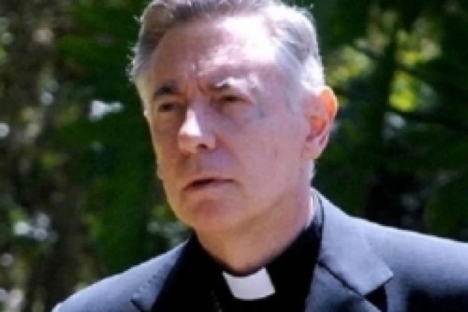 Codicia y mal uso de la libertad originaron crisis económica, afirma Mons. Agüer