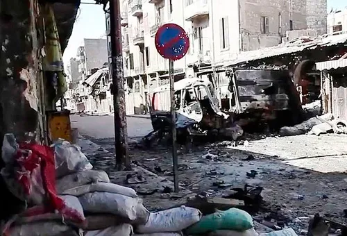 Calle bombardeada de Aleppo, Siria. Foto: Scott Bobb / Voice of America News