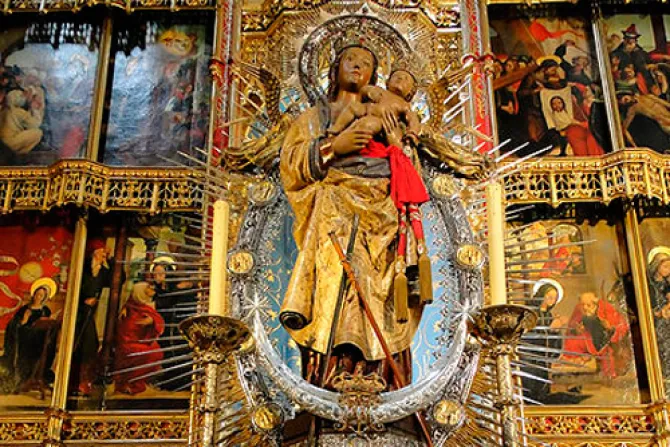Comienza triduo por fiesta de la Virgen de la Almudena en Madrid