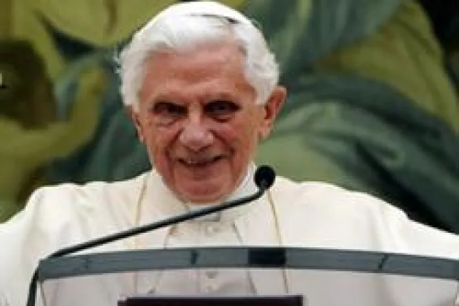 El Papa recuerda que para alcanzar la felicidad hay que tomar la propia cruz