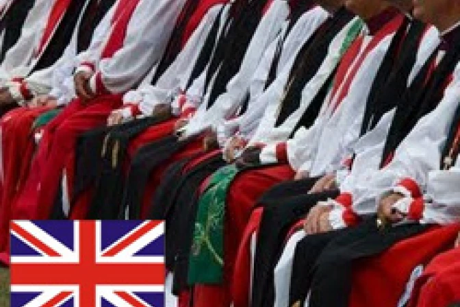 Anuncian paso al catolicismo de siete sacerdotes y 300 feligreses anglicanos