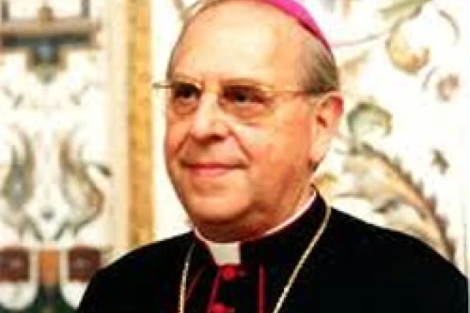 Autoridad vaticana aboga por migrantes ante xenofobia y racismo en Europa