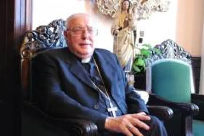 Integrar la intimidad con Dios con el ejercicio de la caridad, exhorta Arzobispo