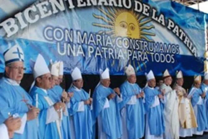 Construir Argentina en paz y concordia como hijos de María, pide Cardenal Bergoglio