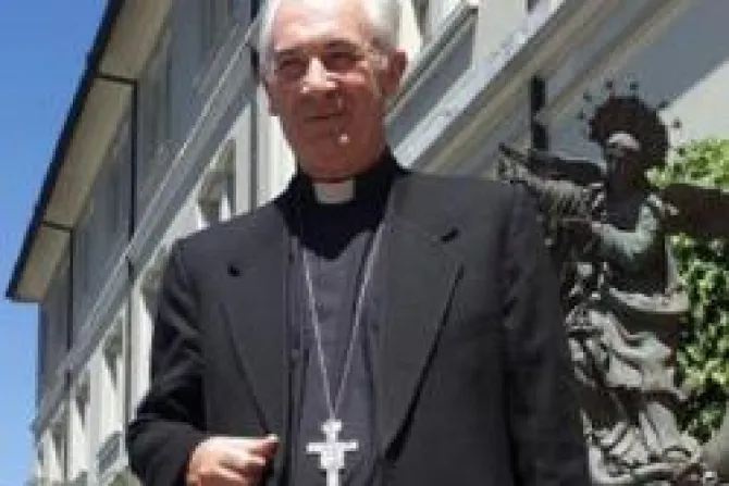 Mons. Arregui está bien y en reposo, informa Arzobispado de Guayaquil