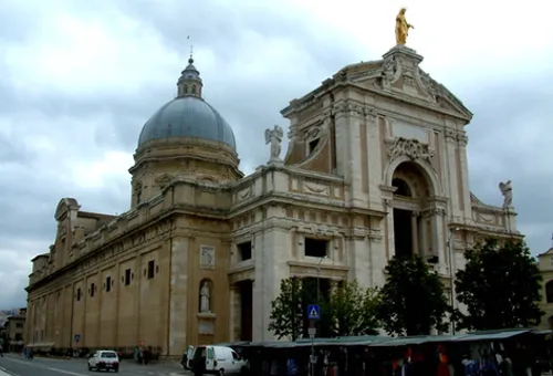 Basílica de Santa María de los Ángeles en Asís. Foto: Radomil Binek?w=200&h=150