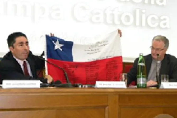 Congreso de prensa católica solidario con 33 mineros atrapados en Chile