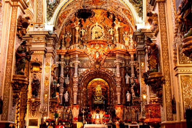 Basílica de Nuestra Señora de las Angustias en Granada clausura Año Jubilar Mariano